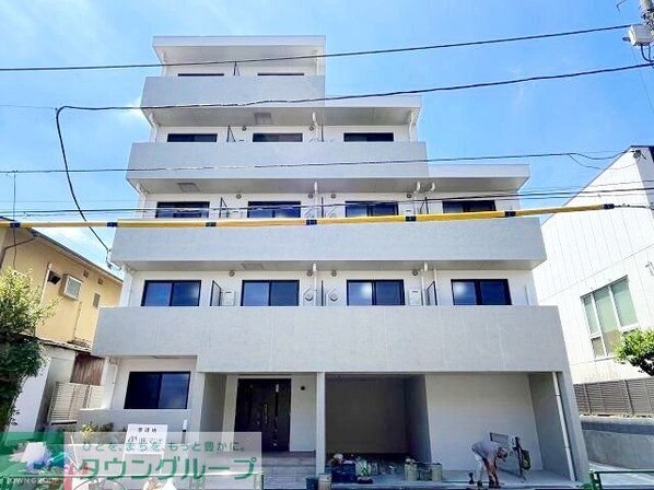 アルティザ氷川台の物件外観写真